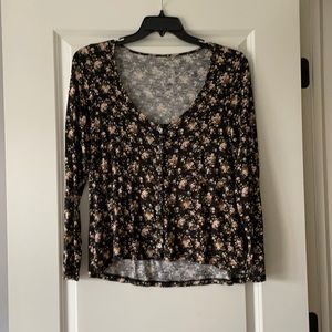 American Eagle Button Top